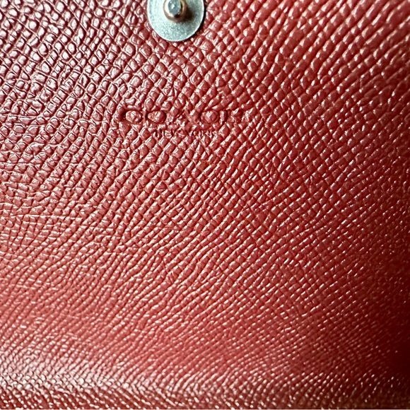Coach Coral Leather Wallet EUC - Picture 6 of 9